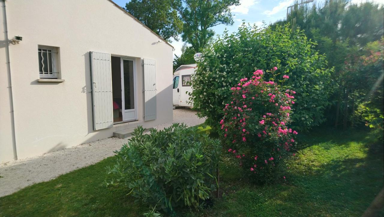 Les Lavateres Bed & Breakfast Hiers-Brouage Екстериор снимка